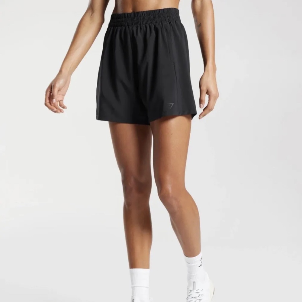 Gymshark Womens Woven Pocket Shorts - Small New In Bag